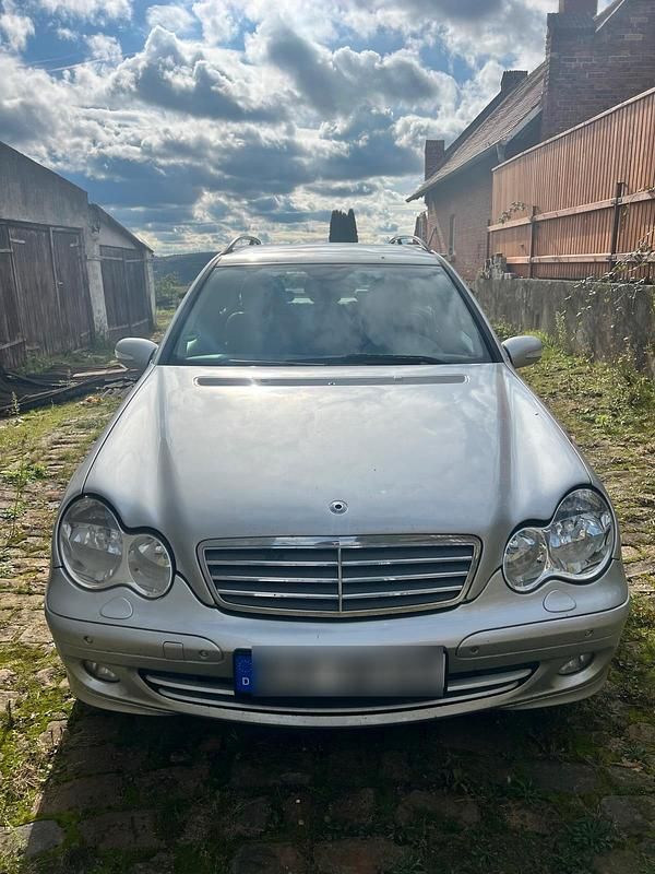Silber Gebraucht 2007 Mercedes C220 Kombi | 2.500 € (Fairer Preis) - Bild 1/4
