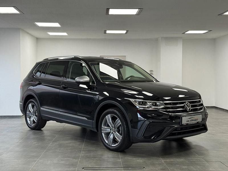 Gebraucht VW Tiguan Allspace Life 150 PS (110 kW) 2023 Schwarz SUV