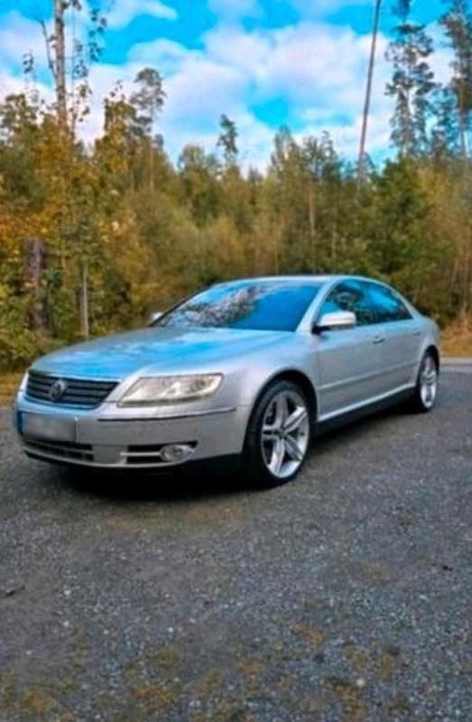 Second-hand VW Phaeton 335 CP (246 kW) 2004 Argintiu Berlinǎ