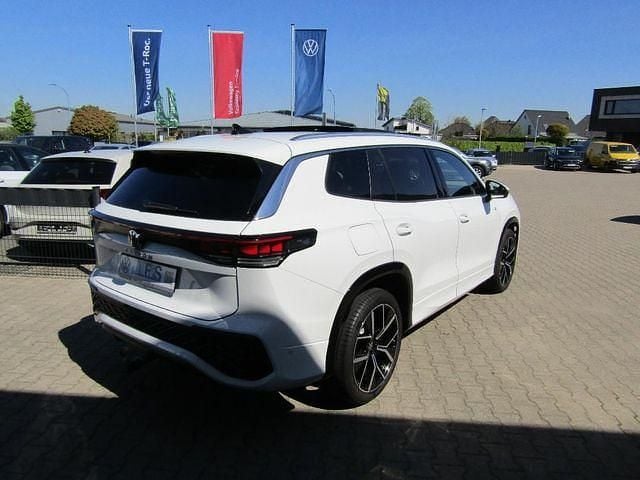 Gebraucht VW Tayron R-line 193 PS (141 kW) 2025 Weiß SUV