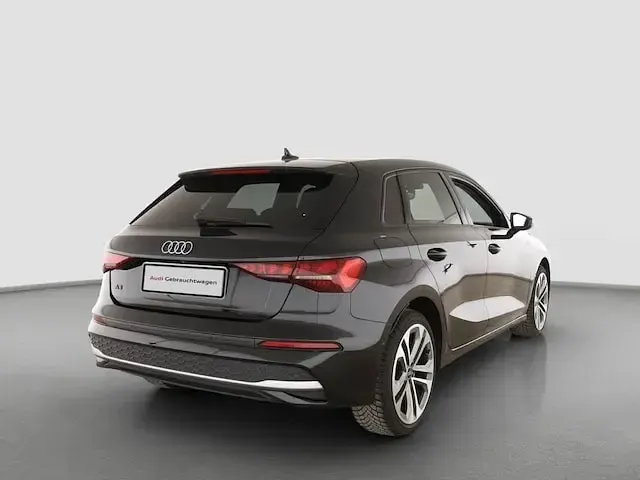 Gebraucht Audi A3 Ambiente 150 PS (110 kW) 2026 Mythosschwarz metallic