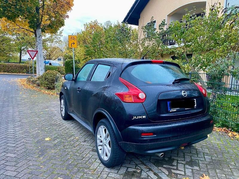 Gebraucht Nissan Juke Acenta 117 PS (86 kW) 2014 Schwarz SUV