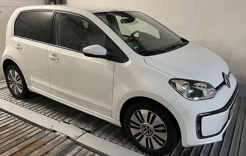 Gebraucht VW e-up! Edition 61 kW (83 PS) 2023 Weiß Kleinwagen