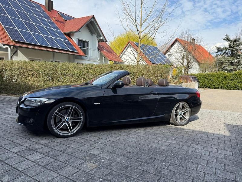 Gebraucht BMW 335 Cabriolet M Sport 306 PS (225 kW) 2011 Schwarz Cabrio