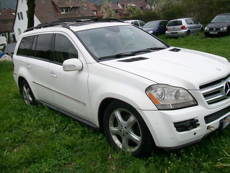 Gebraucht Mercedes GL320 224 PS (164 kW) 2008 Metallic weiß SUV
