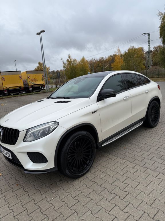 Rot Gebraucht 2016 Mercedes GLE450 AMG AMG Coupé | 37.500 € (Superpreis) - Bild 1/4