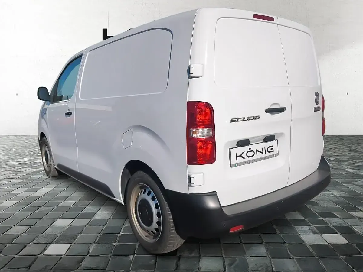 Gebraucht Fiat Scudo Basis 102 PS (75 kW) 2022 Weiß Van