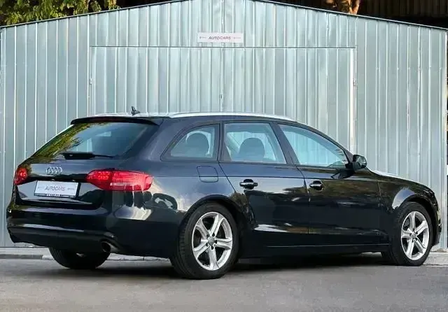 Gebraucht Audi A4 Ambition 170 PS (125 kW) 2014 Blau Kombi