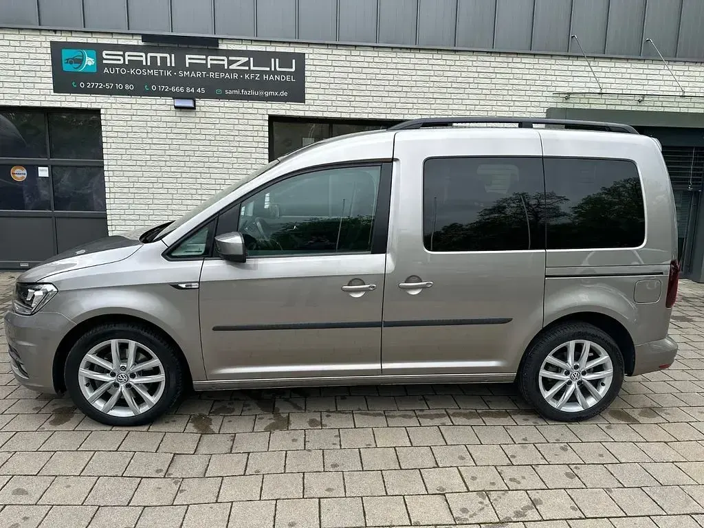 Gebraucht VW Caddy R 150 PS (110 kW) 2020 Mojavebeige Van / Kleinbus