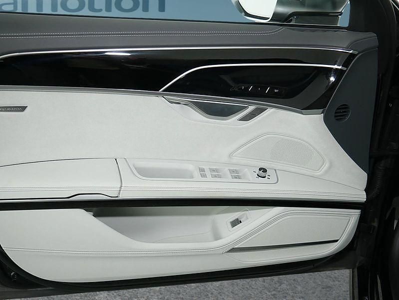 Gebraucht Audi S8 571 PS (419 kW) 2022 Schwarz Limousine