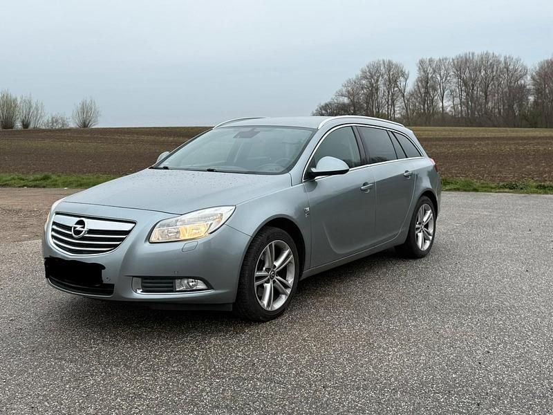 Gebraucht Opel Insignia 160 PS (117 kW) 2013 Andere farben Kombi
