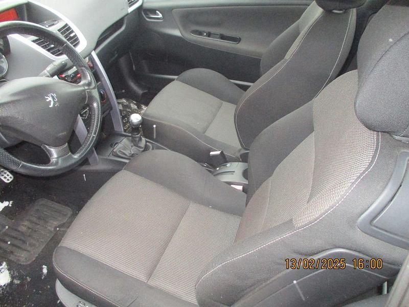 Gebraucht Peugeot 207 CC Sport 120 PS (88 kW) 2008 Grau Cabrio