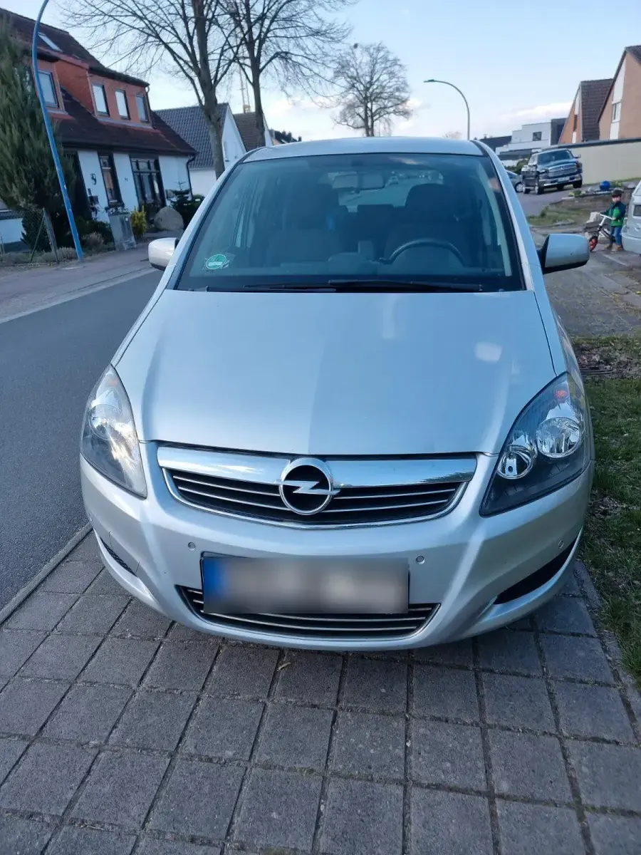 Gebraucht Opel Zafira 140 PS (102 kW) 2010 Grau Van / Kleinbus