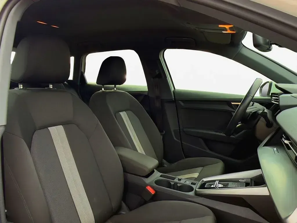Gebraucht Audi A3 Advanced 116 PS (85 kW) 2023 Weiß Limousine