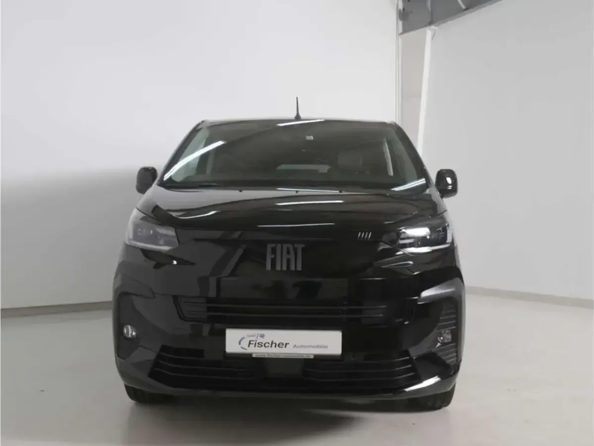 Gebraucht Fiat Ulysse 179 PS (131 kW) 2025 Cinema schwarz Van / Kleinbus