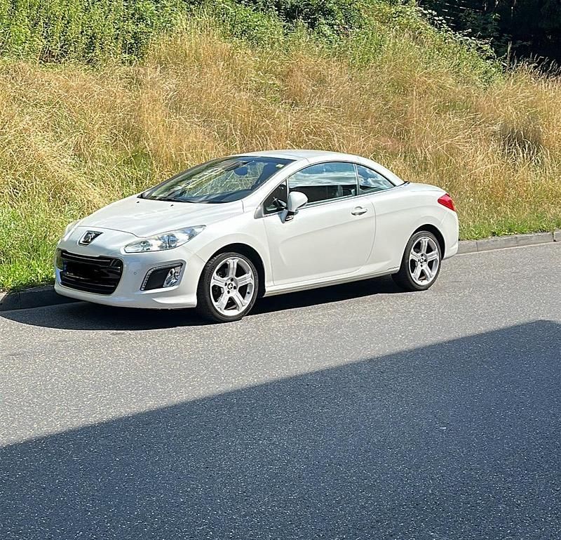 Weiß Gebraucht 2011 Peugeot 308 CC Cabrio | 4.500 € (Fairer Preis) - Bild 1/3