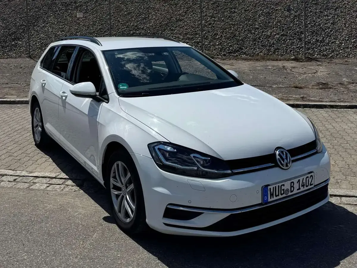 Gebraucht VW Golf VII 150 PS (110 kW) 2019 Weiß Kombi