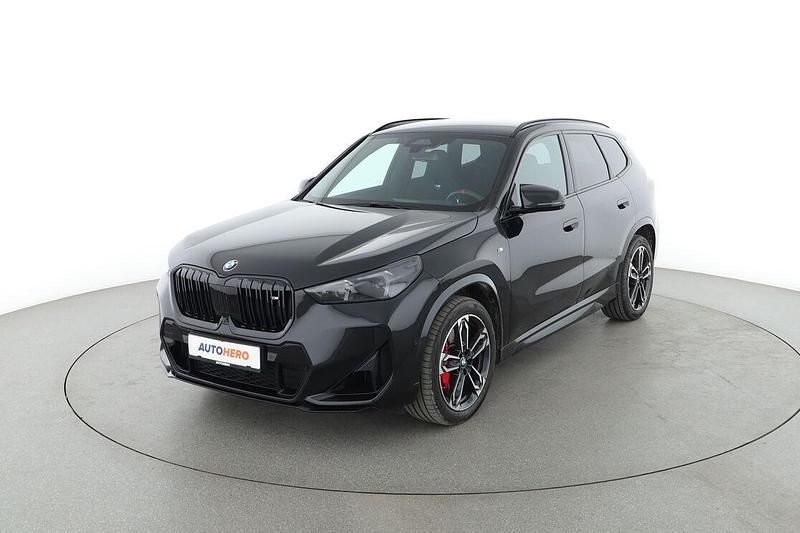 Schwarz Gebraucht 2024 BMW X1 Performance SUV | 53.660 € - Bild 1/3