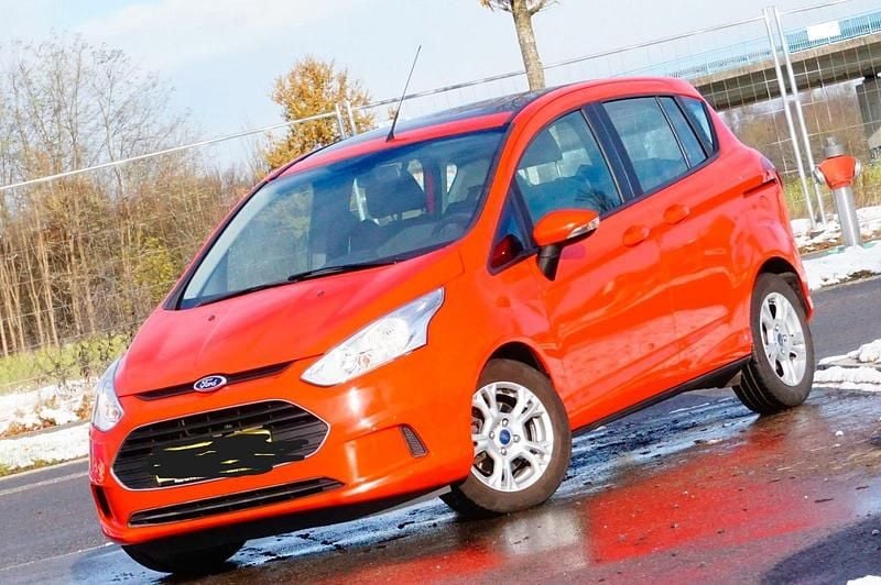 Gebraucht Ford B-MAX Trend 101 PS (74 kW) 2013 Rot Van / Kleinbus