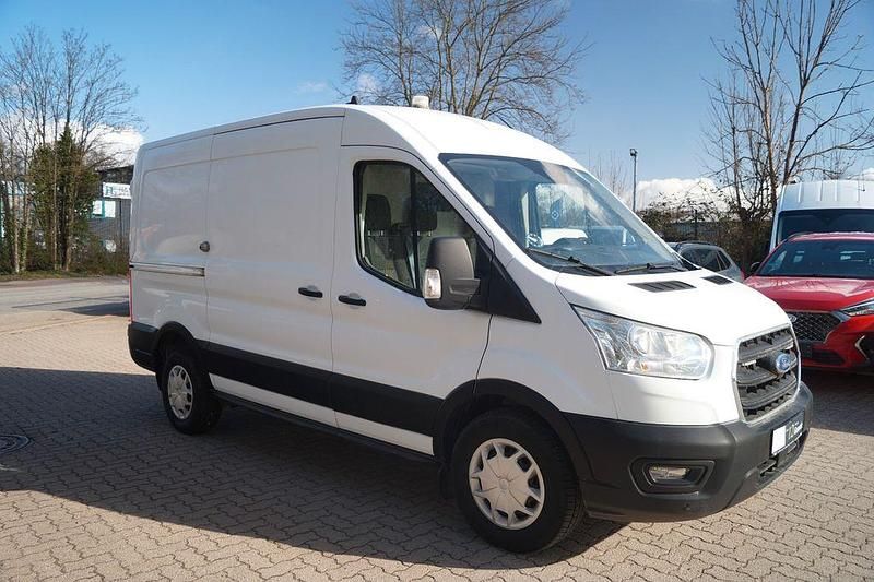 Gebraucht Ford Transit 131 PS (96 kW) 2021 Weiß Van / Kleinbus