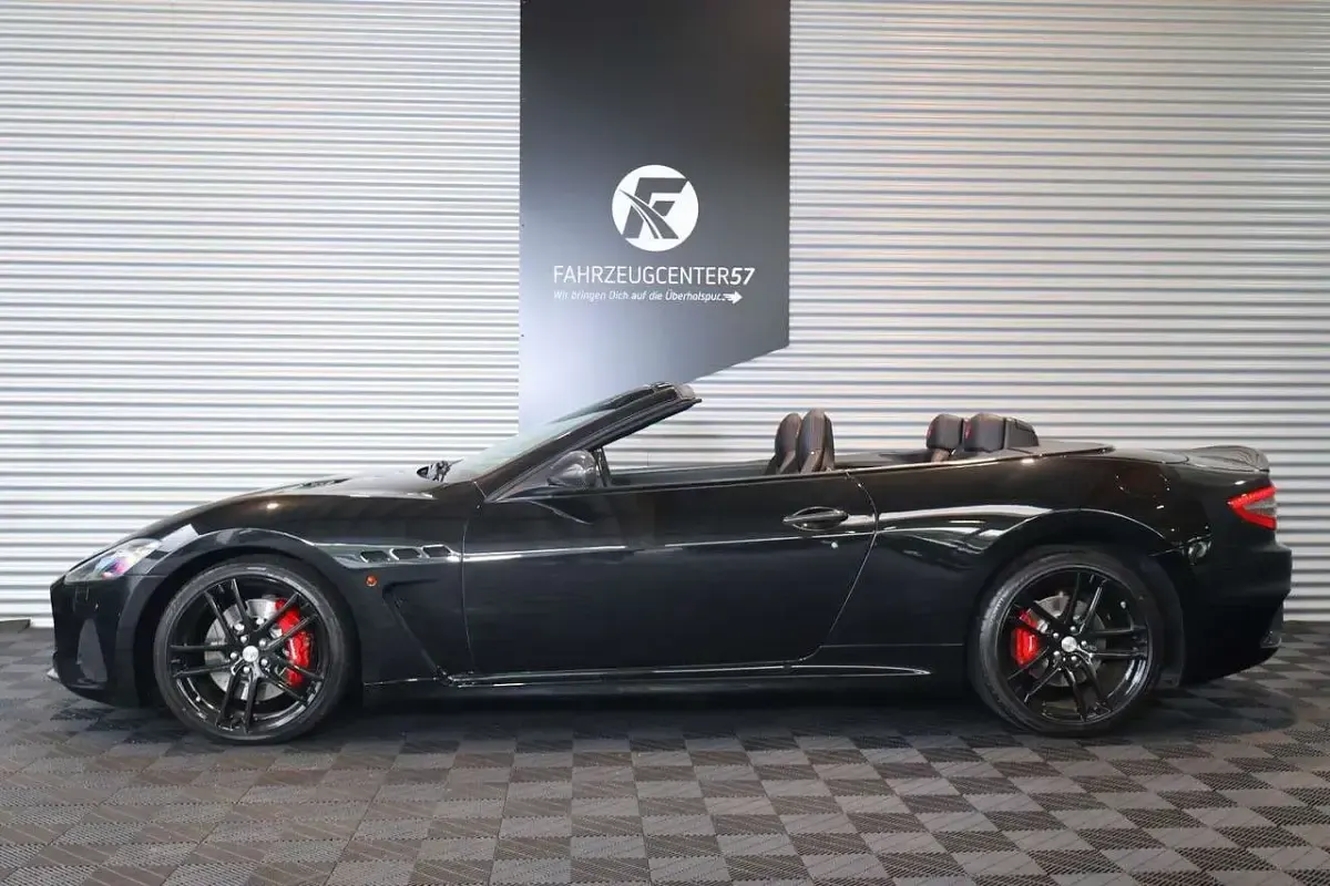 Gebraucht Maserati GranCabrio 460 PS (338 kW) 2018 Schwarz Cabrio
