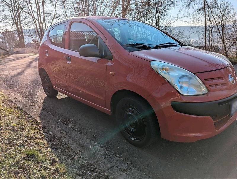 Gebraucht Nissan Pixo 68 PS (50 kW) 2010 Rot Kleinwagen