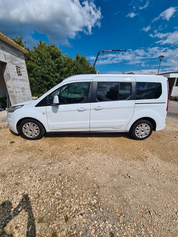 Weiß Gebraucht 2017 Ford Tourneo Connect Trend Van / Kleinbus | 8.900 € (Superpreis) - Bild 1/4