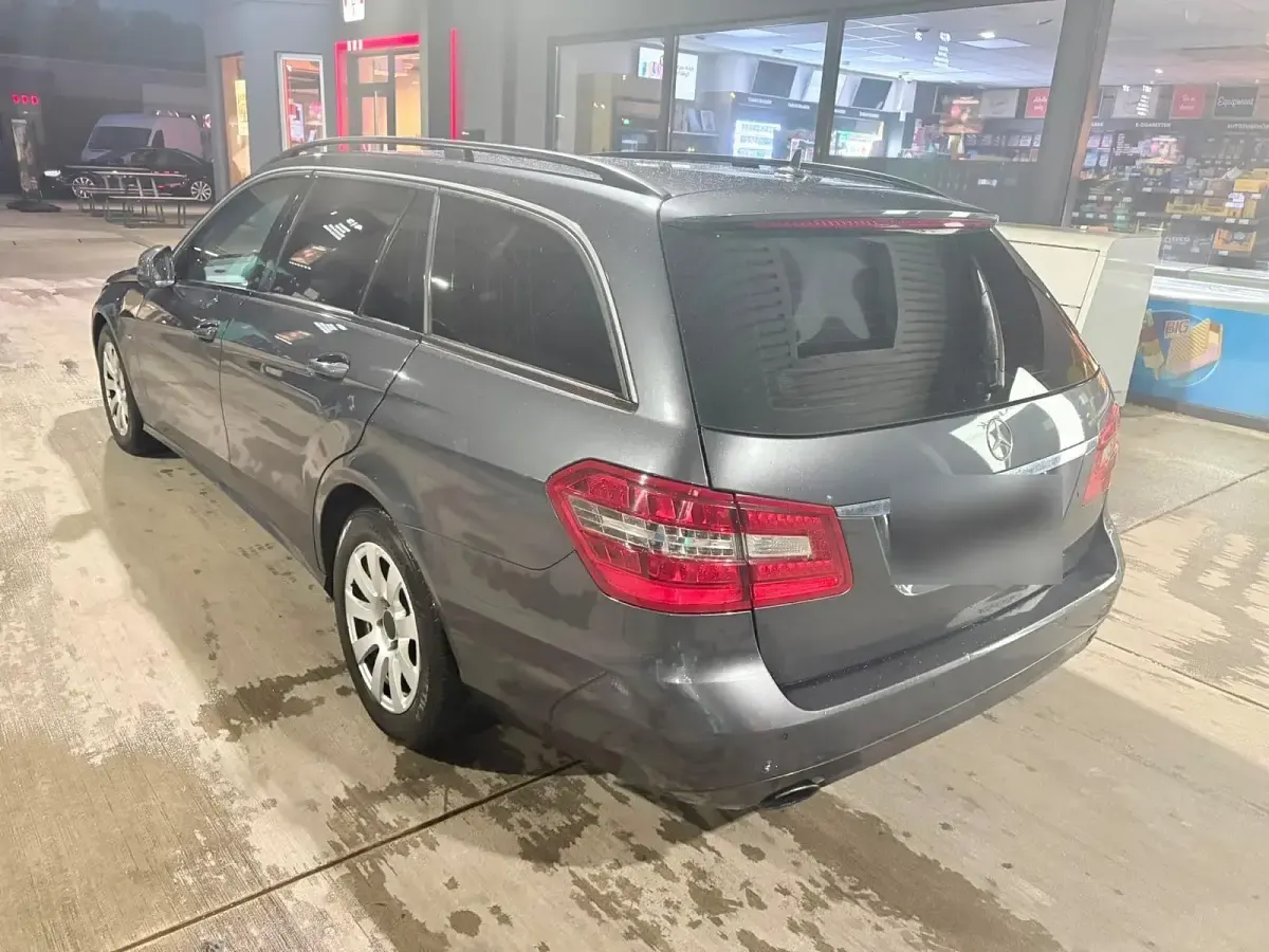 Gebraucht Mercedes E350 231 PS (169 kW) 2010 Grau Kombi