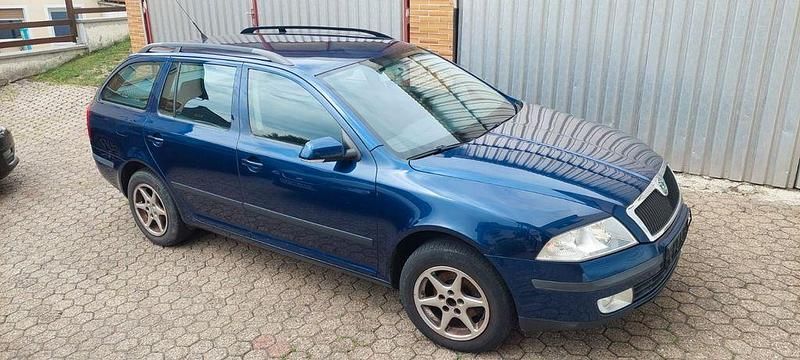 Blau Gebraucht 2008 Skoda Octavia Ambiente Kombi | 1.500 € (Superpreis) - Bild 1/4