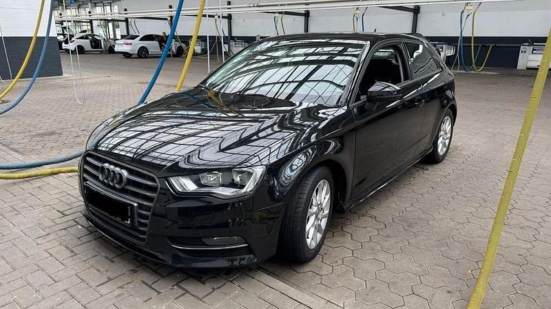 Gebraucht Audi A3 Attraction 110 PS (80 kW) 2014 Schwarz Limousine