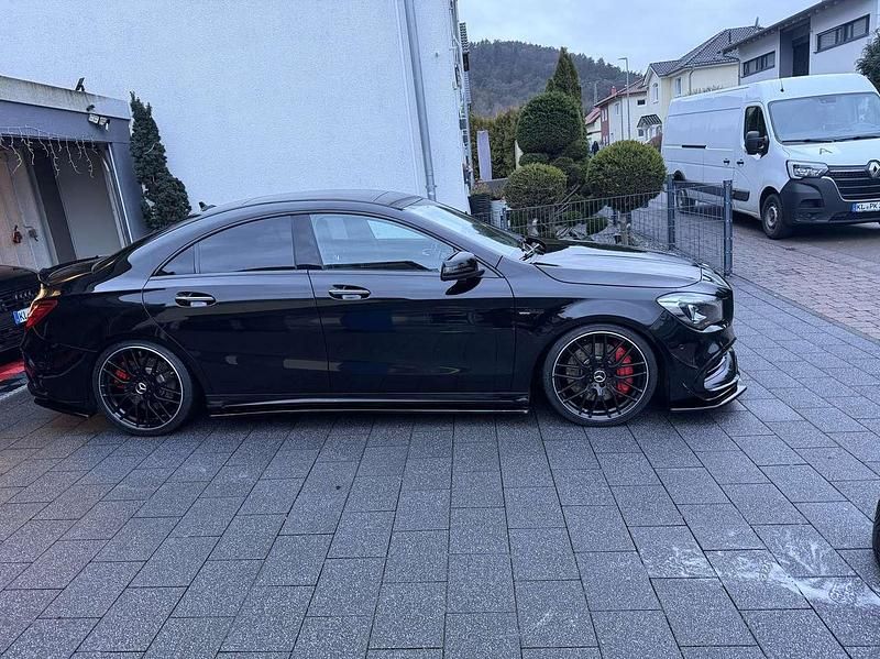 Gebraucht Mercedes CLA45 AMG AMG 381 PS (280 kW) 2017 Schwarz Coupé