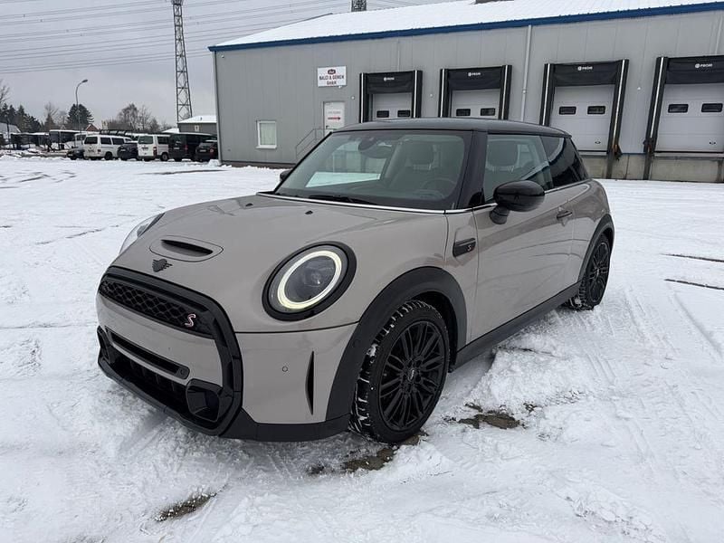Grau Gebraucht 2022 Mini Cooper S Kleinwagen | 17.350 € (Fairer Preis) - Bild 1/4