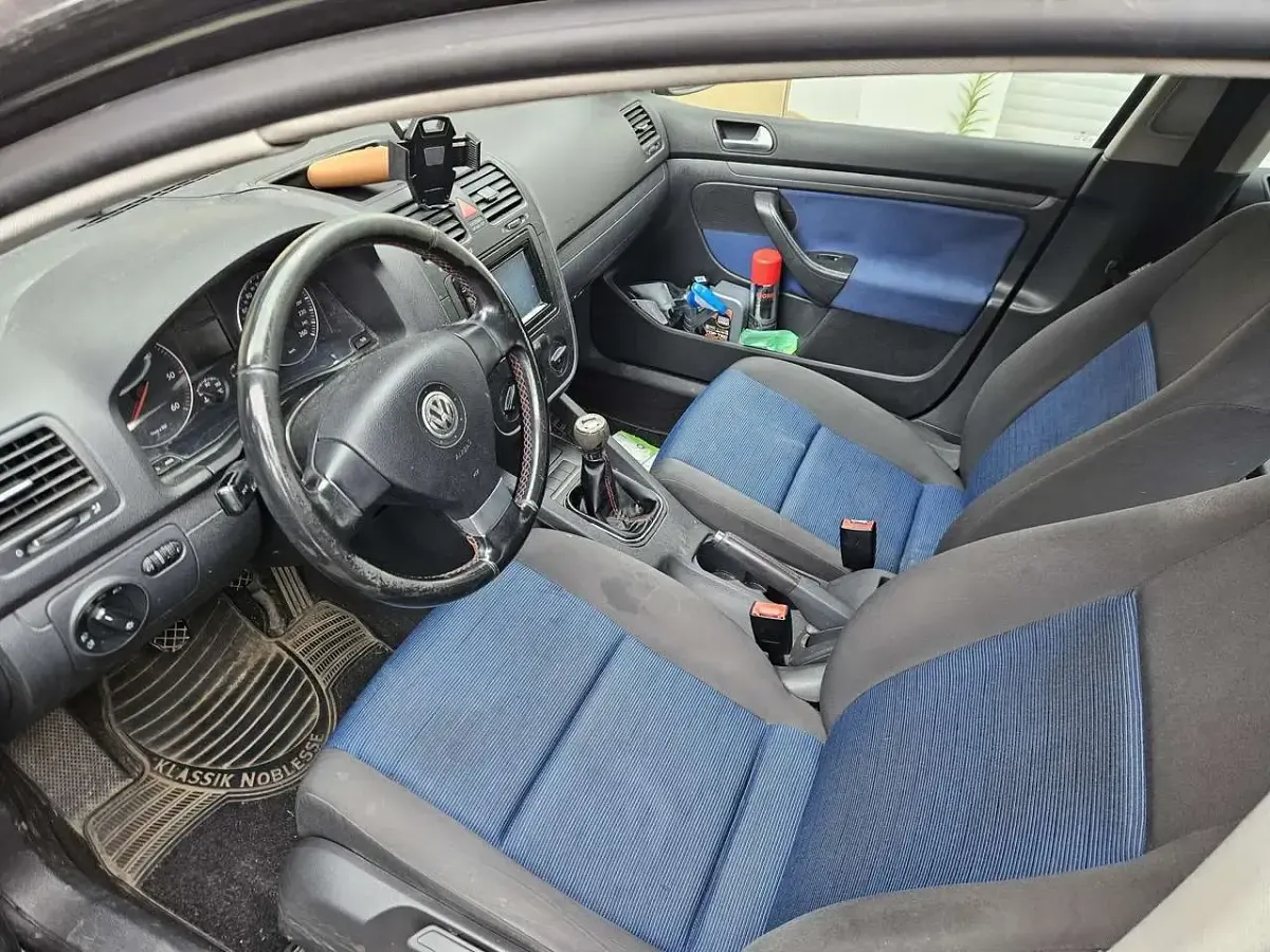 Gebraucht VW Golf IV Trendline 90 PS (66 kW) 2006 Schwarz Kleinwagen