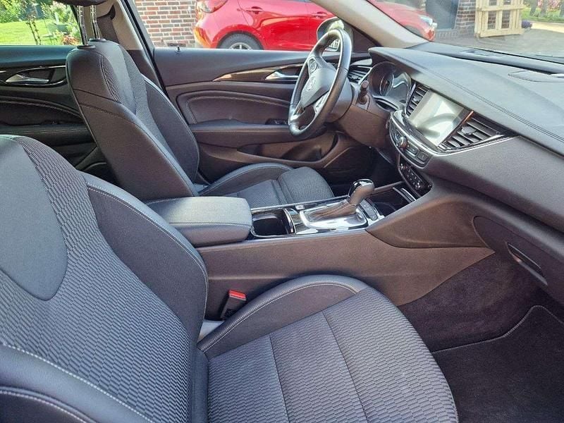 Gebraucht Opel Insignia Dynamic 170 PS (125 kW) 2018 Schwarz Kombi