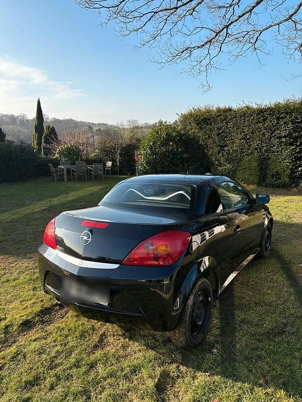 Gebraucht Opel Tigra 90 PS (66 kW) 2004 Schwarz Cabrio