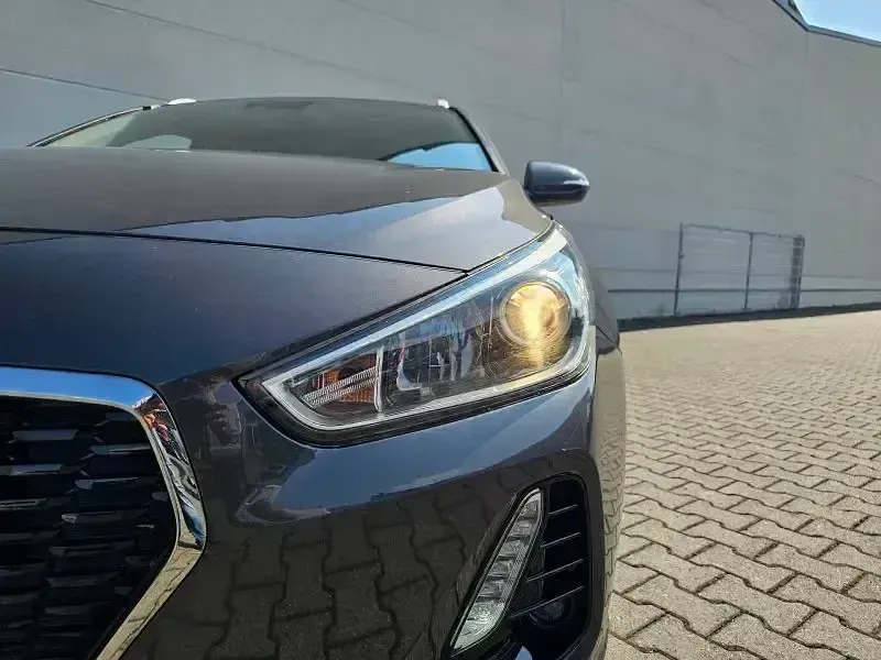 Gebraucht Hyundai i30 Trend 120 PS (88 kW) 2017 Andere Kombi