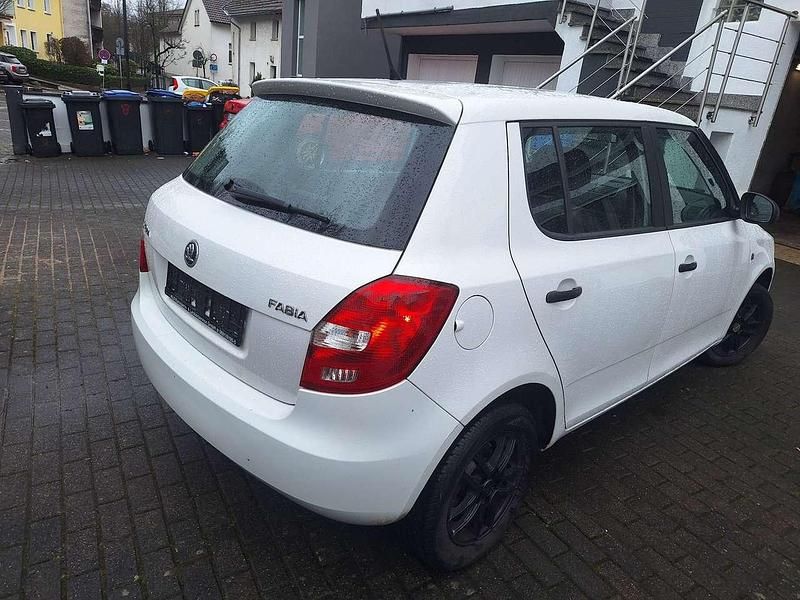 Gebraucht Skoda Fabia Cool Edition 86 PS (63 kW) 2015 Limousine