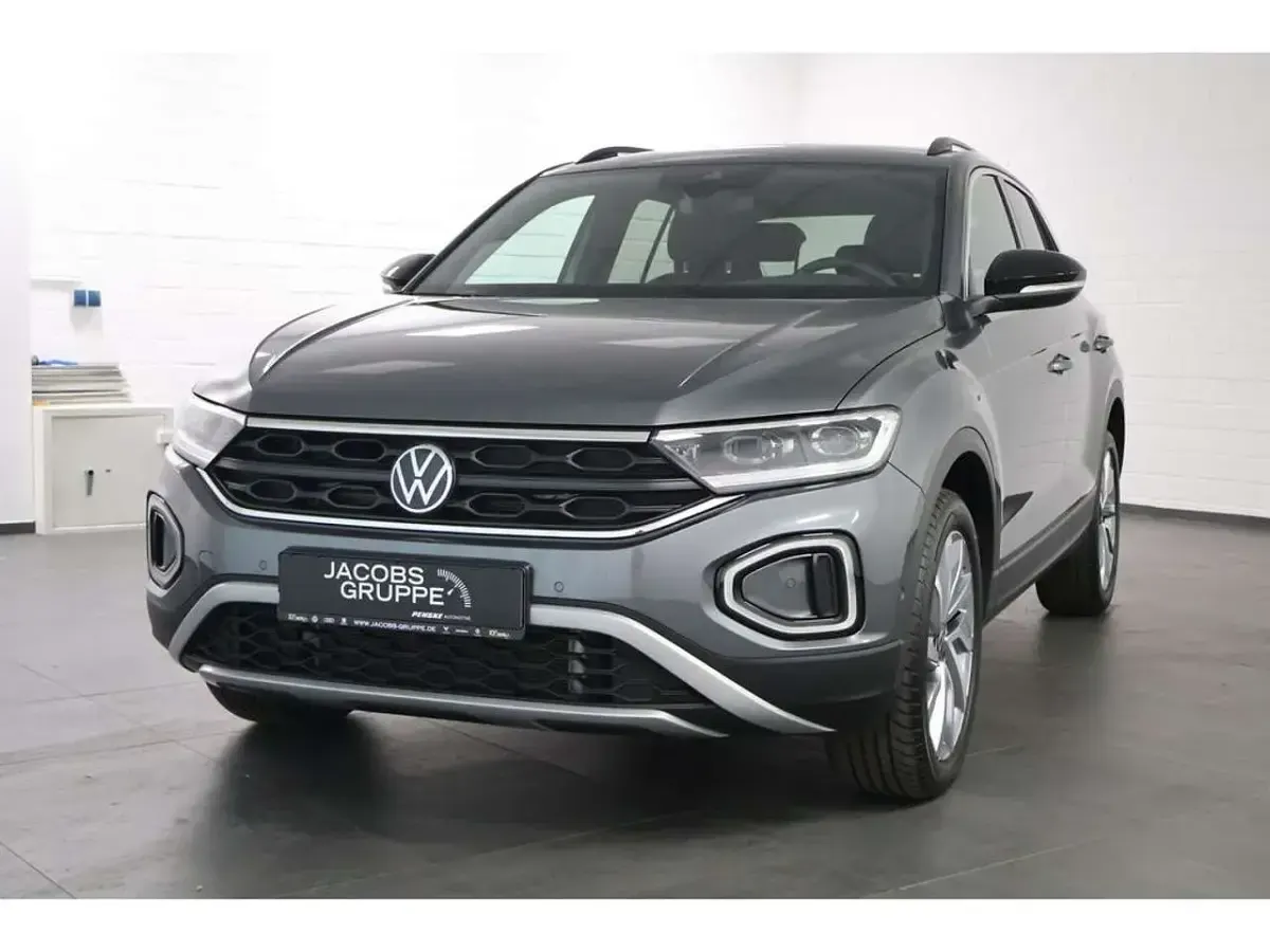 Gebraucht VW T-Roc Goal 150 PS (110 kW) 2025 Grau SUV