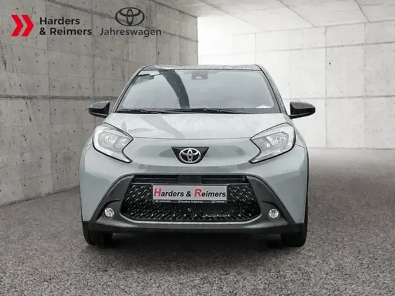 Neu Toyota Aygo 72 PS (52 kW) 2025 Grün