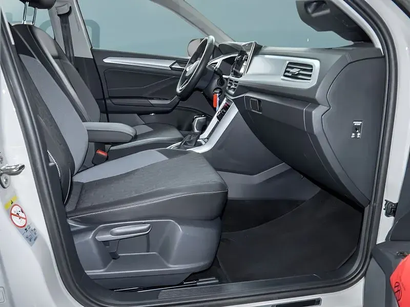 Gebraucht VW T-Roc 150 PS (110 kW) 2025 Grau SUV