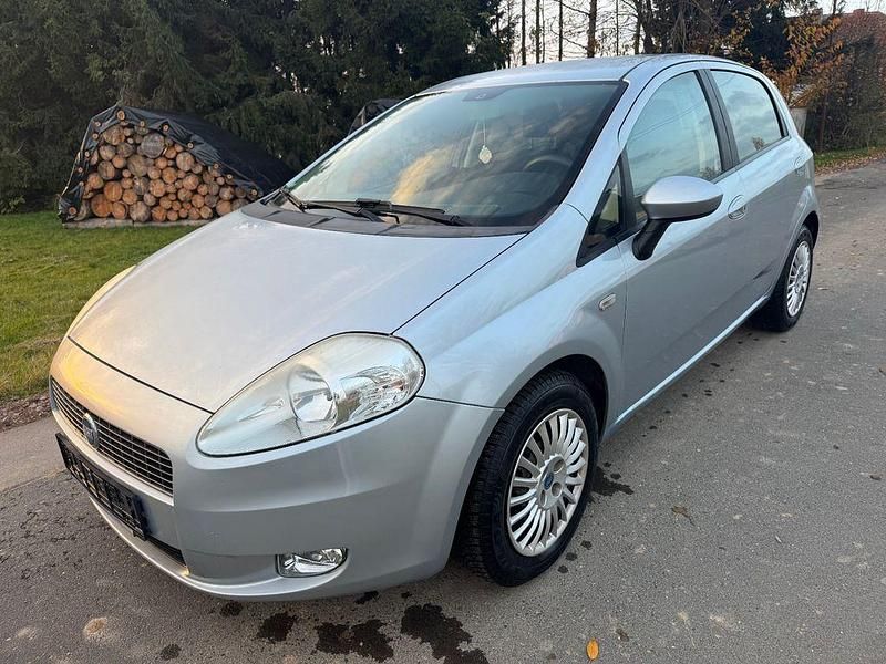 Grau Gebraucht 2006 Fiat Grande Punto Dynamic Kleinwagen | 1.200 € (Guter Preis) - Bild 1/4