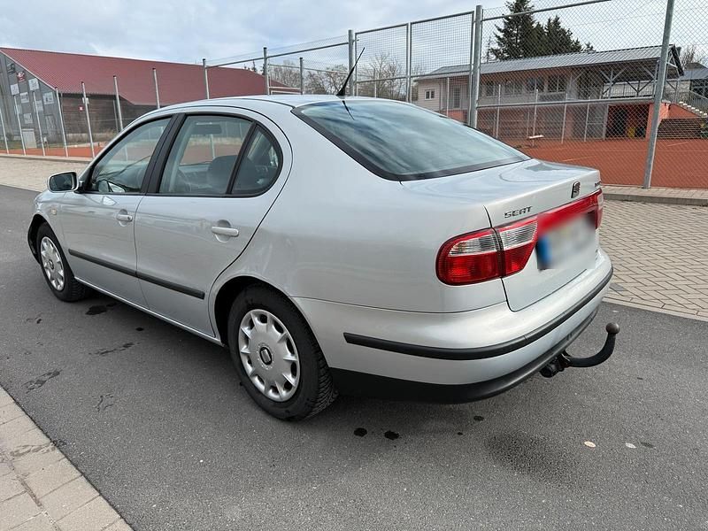 Gebraucht Seat Toledo 125 PS (91 kW) 2000 Silber Limousine
