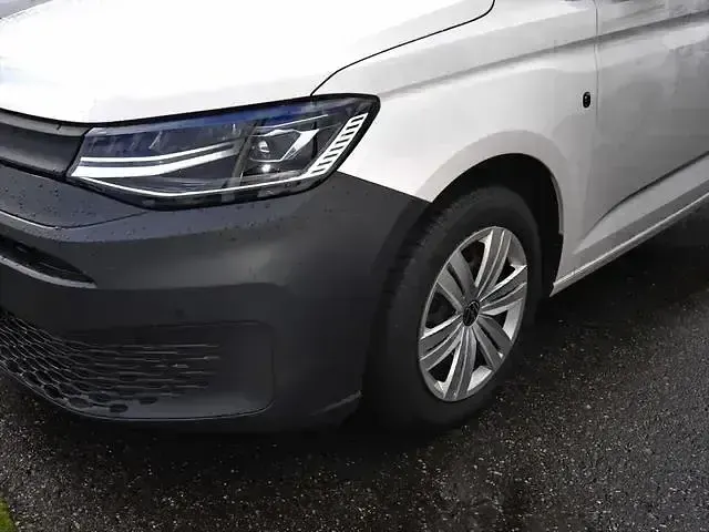 Gebraucht VW Caddy 116 PS (85 kW) 2021 Weiß Van / Kleinbus