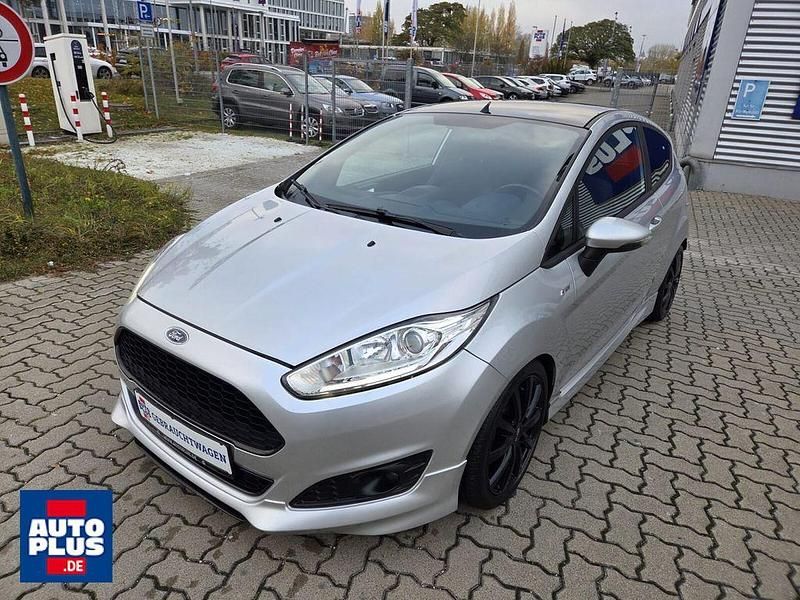 Silber Gebraucht 2017 Ford Fiesta ST-Line Kleinwagen | 7.949 € (Fairer Preis) - Bild 1/4