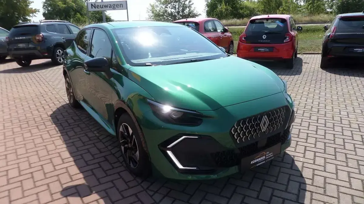 Neu Renault Clio Techno 114 PS (83 kW) 2026 Absolutgrün Kleinwagen