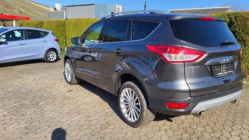 Gebraucht Ford Kuga Titanium 150 PS (110 kW) 2016 Magneticgrau (metallic) SUV