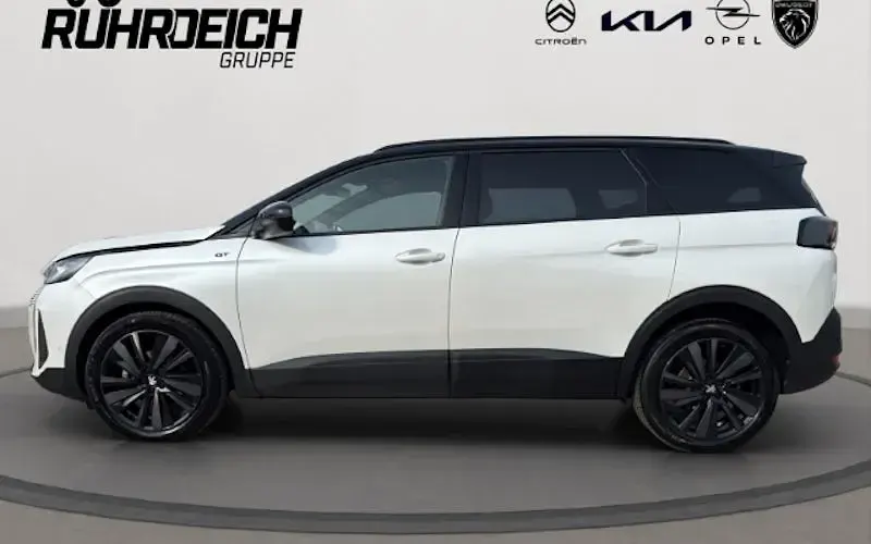 Gebraucht Peugeot 5008 GT 136 PS (100 kW) 2024 Lack weiss perlglänzend/metall SUV