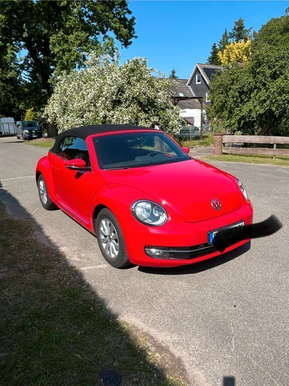 Rot Gebraucht 2014 VW Beetle Design Cabrio | 19.950 € (Teuer) - Bild 1/4