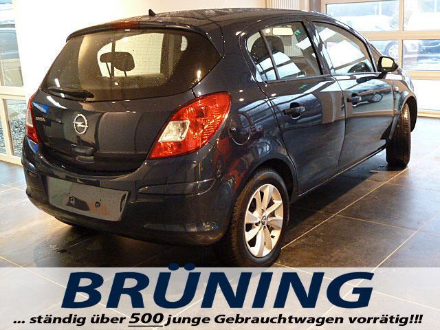 Second-hand Opel Corsa Selective 86 CP (63 kW) 2013 Albastru Hatchback