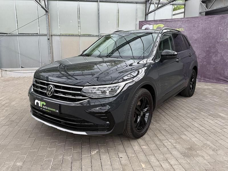 Grau Gebraucht 2022 VW Tiguan Sport SUV | 36.750 € (Teuer) - Bild 1/4